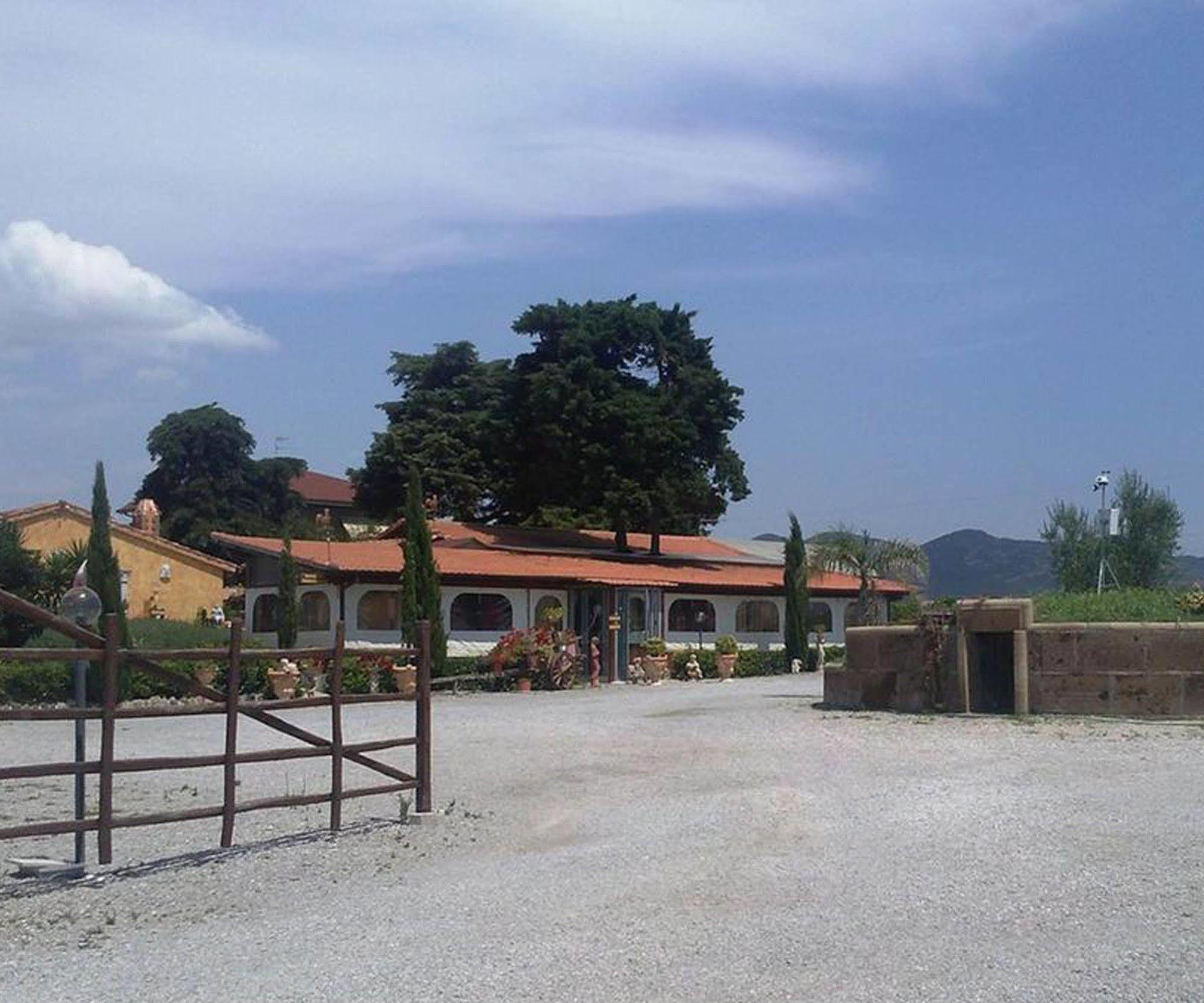 Agriturismo Borgo Dell'Aschetto Marina di Cerveteri Exterior foto